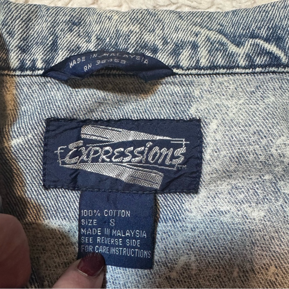 Vintage 90’s Acid-Wash Denim Trucker Jacket | Expressions Size Small indie - Picture 5 of 6